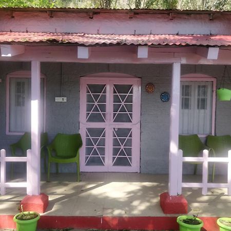 Hots Nainital Hostel Patwa Dunga Buitenkant foto