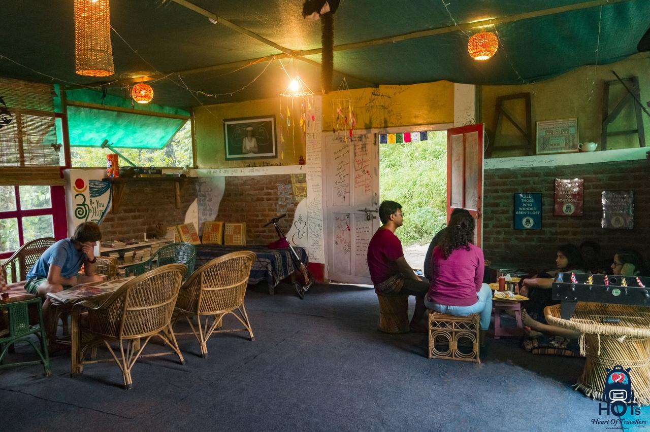 Hots Nainital Hostel Patwa Dunga Buitenkant foto